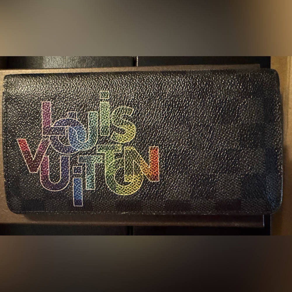 Louis Vuitton Damier Multicolor Graphic Design Wallet Blue Interior Modern EUC